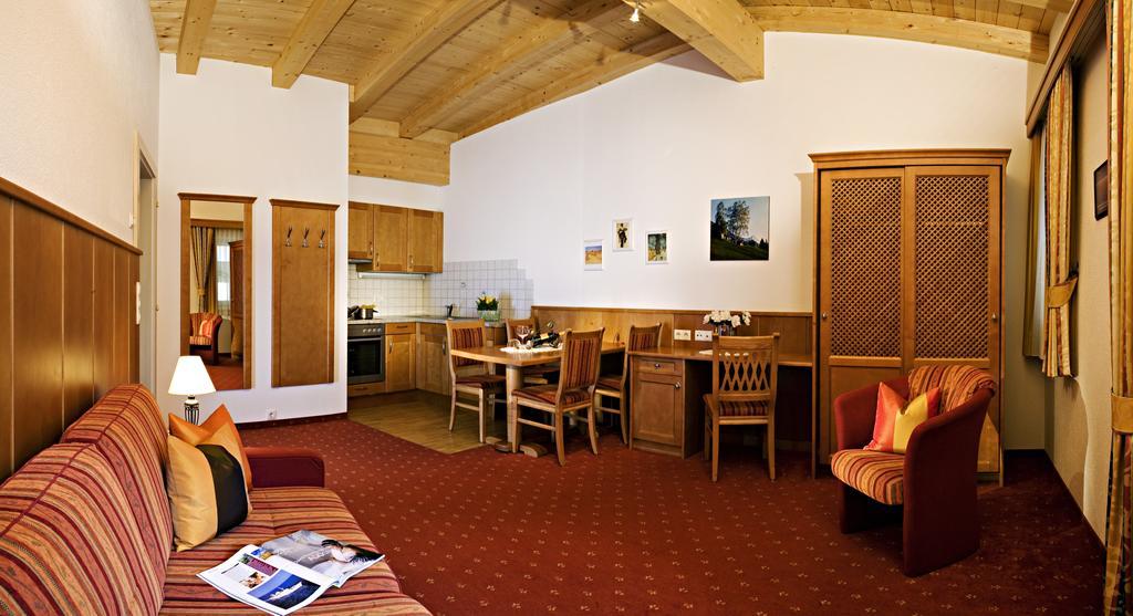 צל אם צילר Apart Hotel Garni Strasser מראה חיצוני תמונה