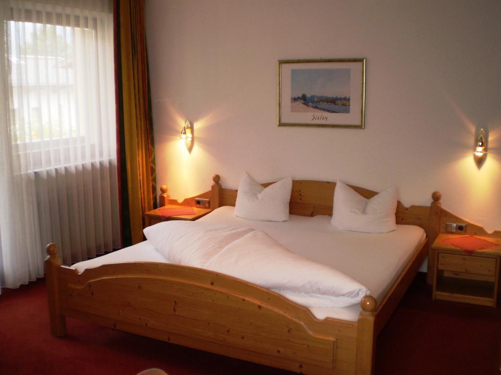 צל אם צילר Apart Hotel Garni Strasser חדר תמונה