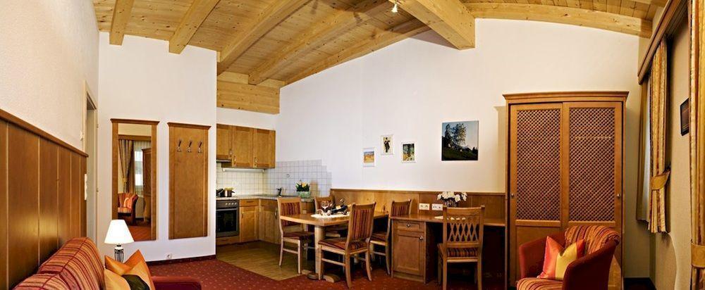צל אם צילר Apart Hotel Garni Strasser מראה חיצוני תמונה