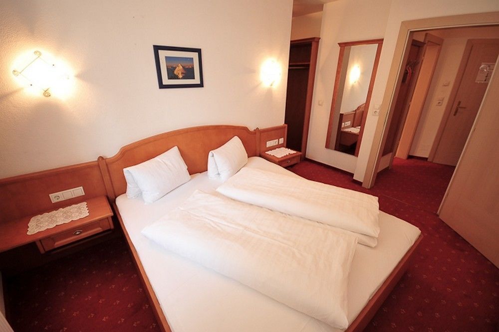 צל אם צילר Apart Hotel Garni Strasser מראה חיצוני תמונה