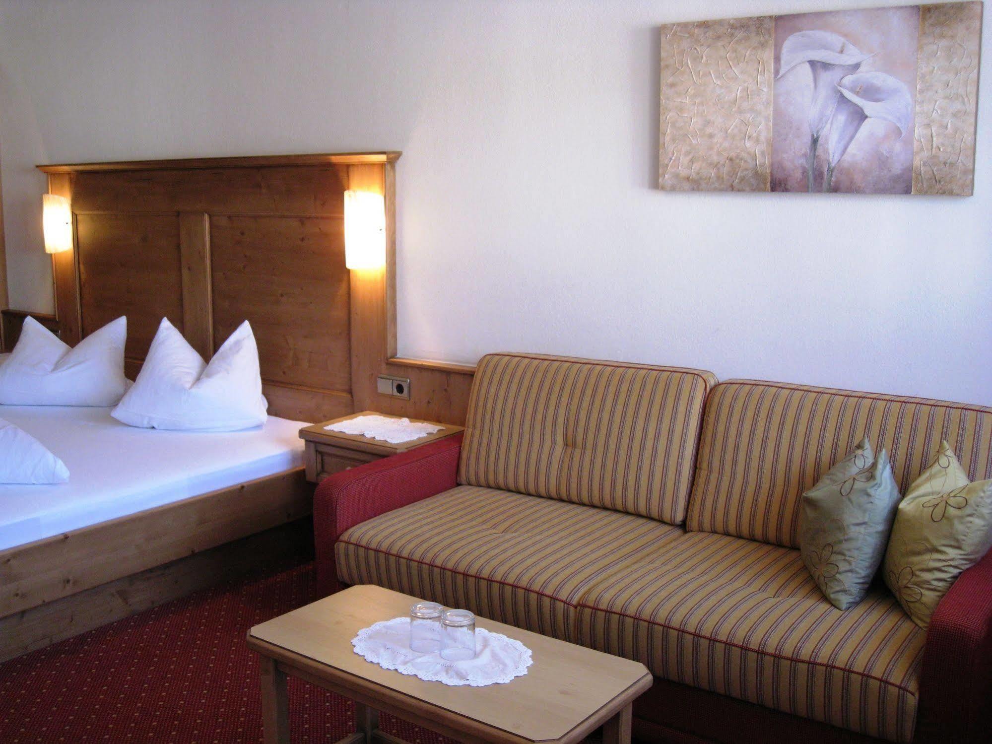 צל אם צילר Apart Hotel Garni Strasser מראה חיצוני תמונה