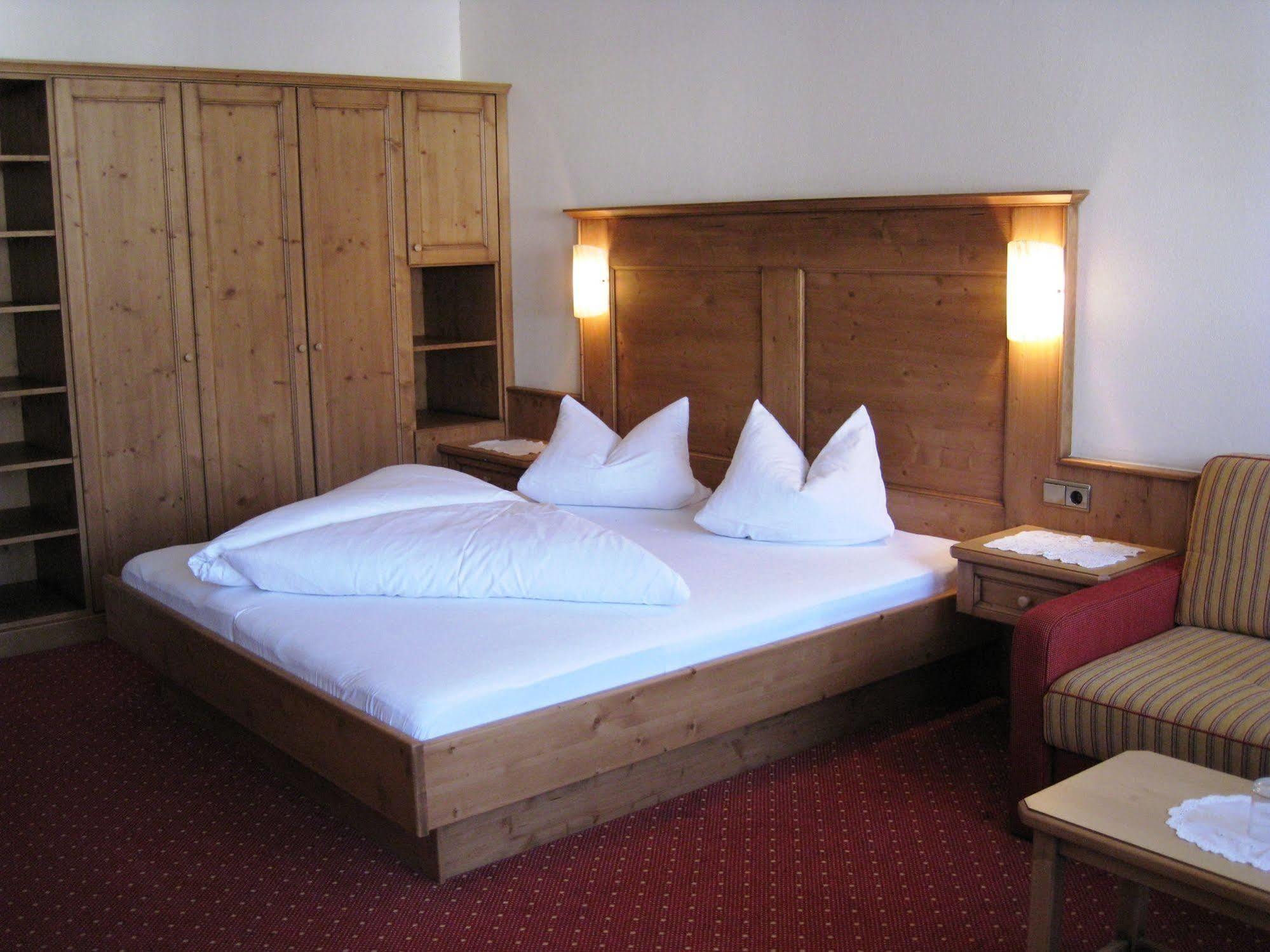 צל אם צילר Apart Hotel Garni Strasser מראה חיצוני תמונה