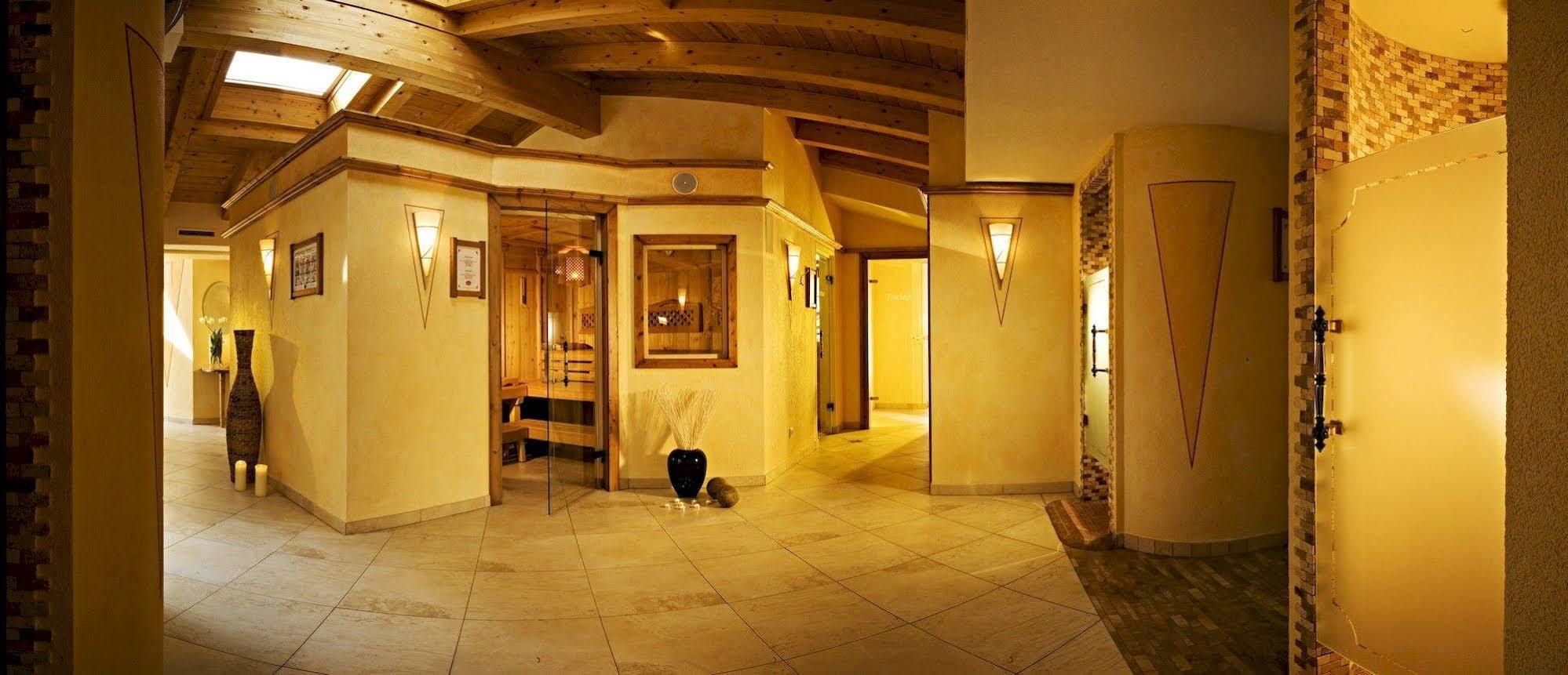 צל אם צילר Apart Hotel Garni Strasser מראה חיצוני תמונה
